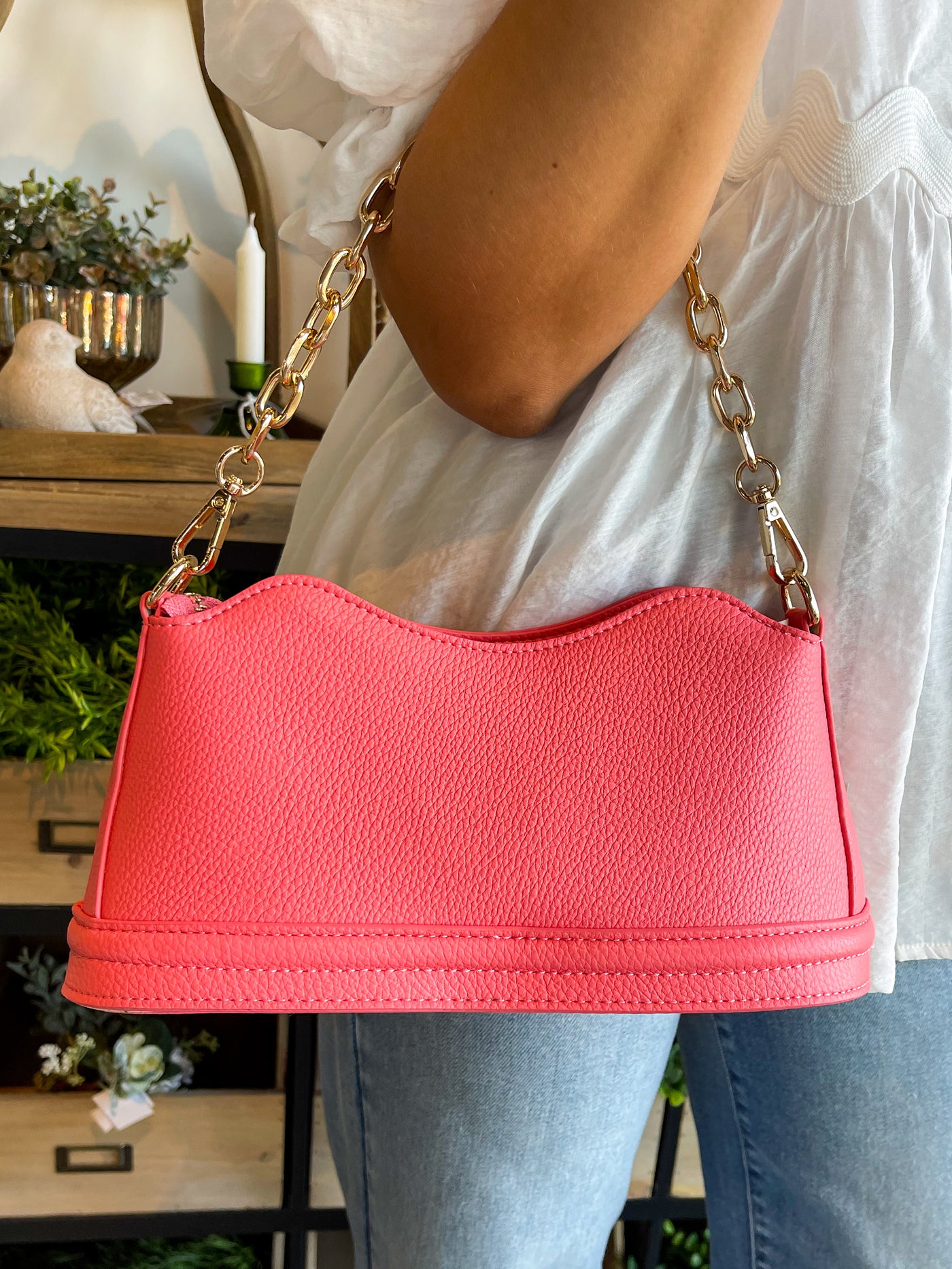 Griselda Curvy Crossbody