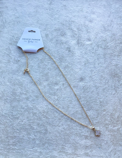 Shell Clover Pendant Necklace