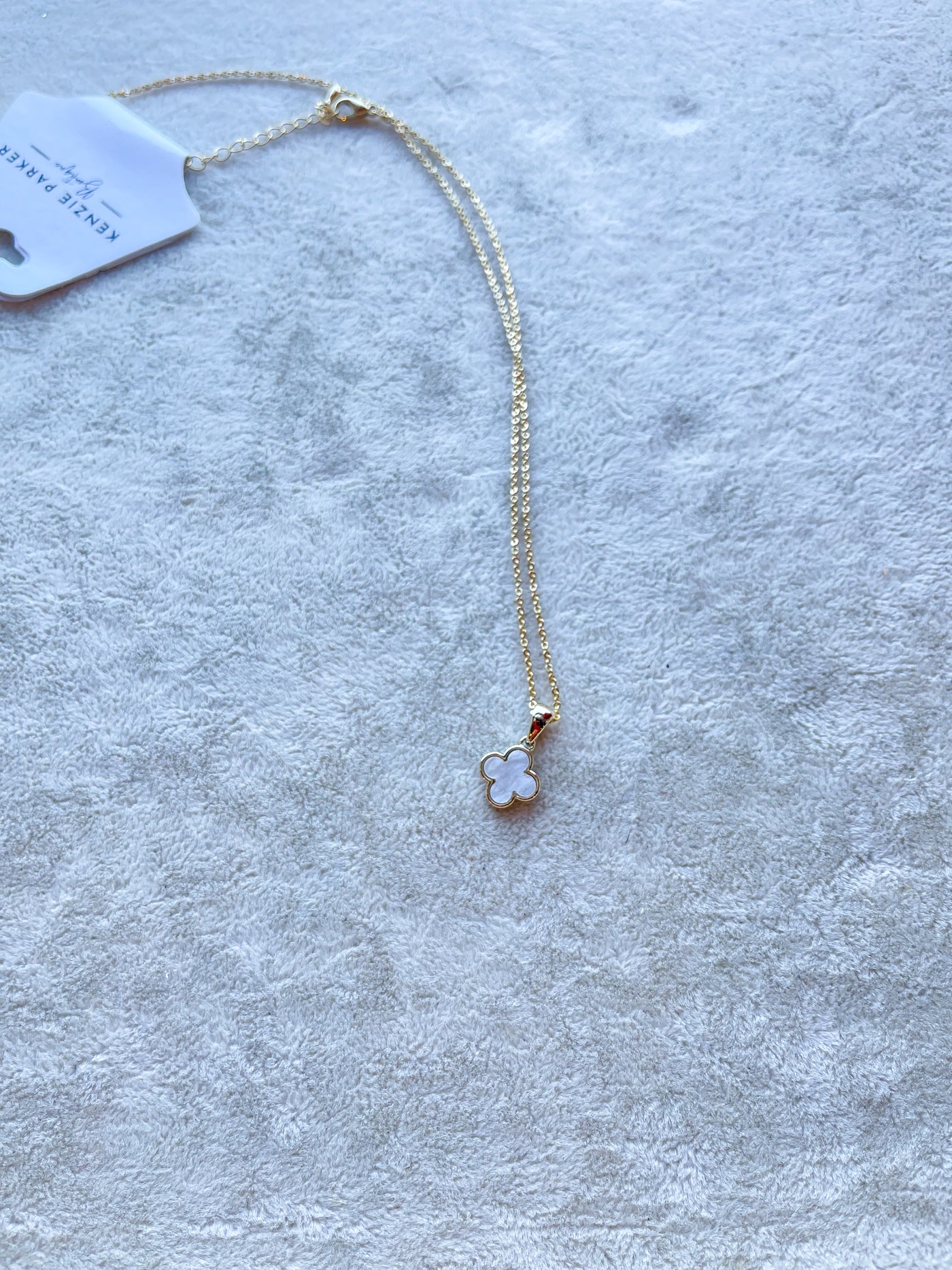 Shell Clover Pendant Necklace