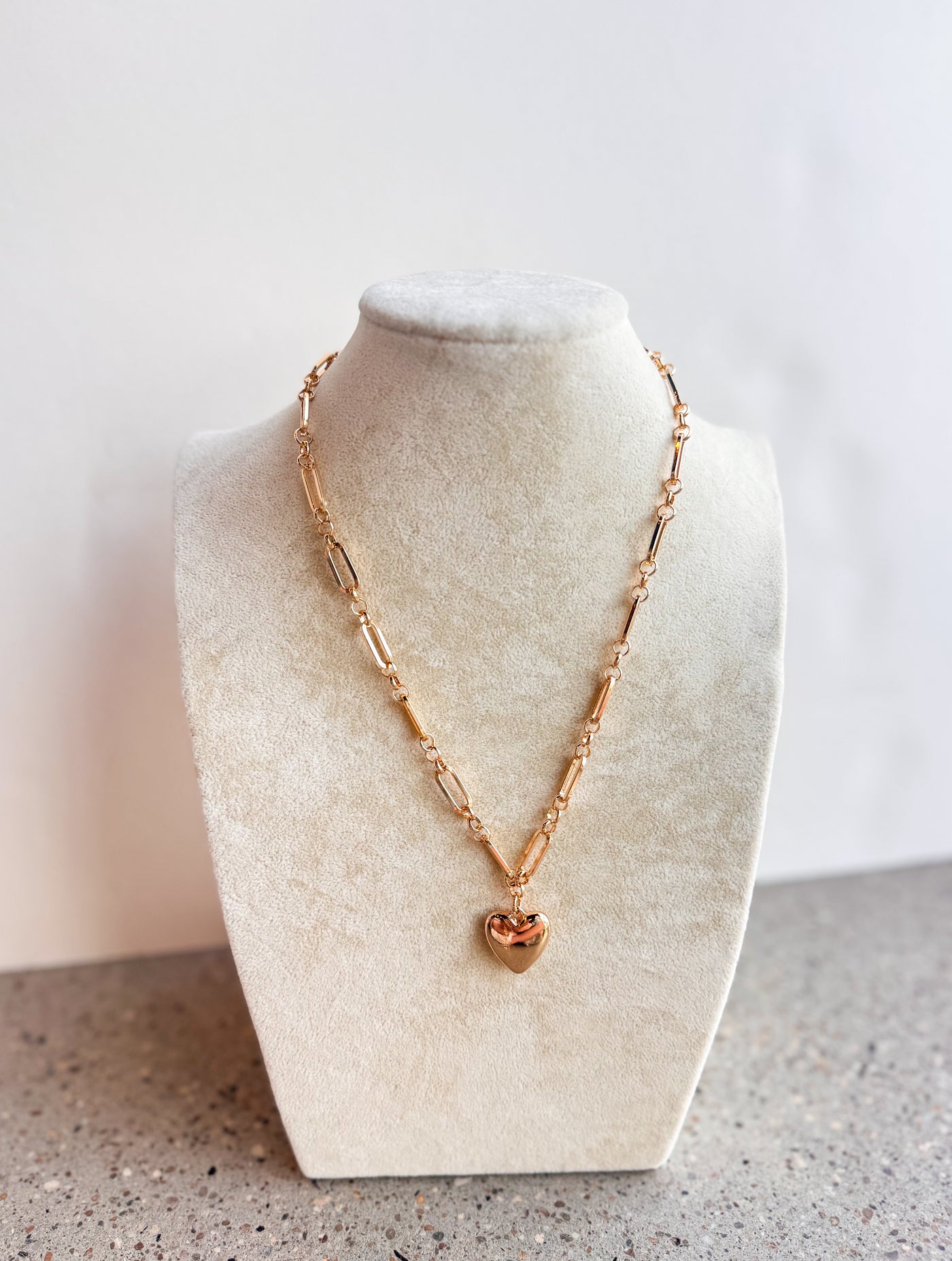 Hannah Puffed Heart Linked Necklace