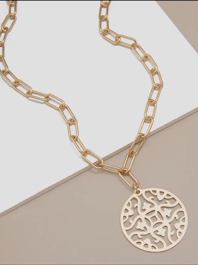Emblem Pendant and Chain Necklace Zenzii