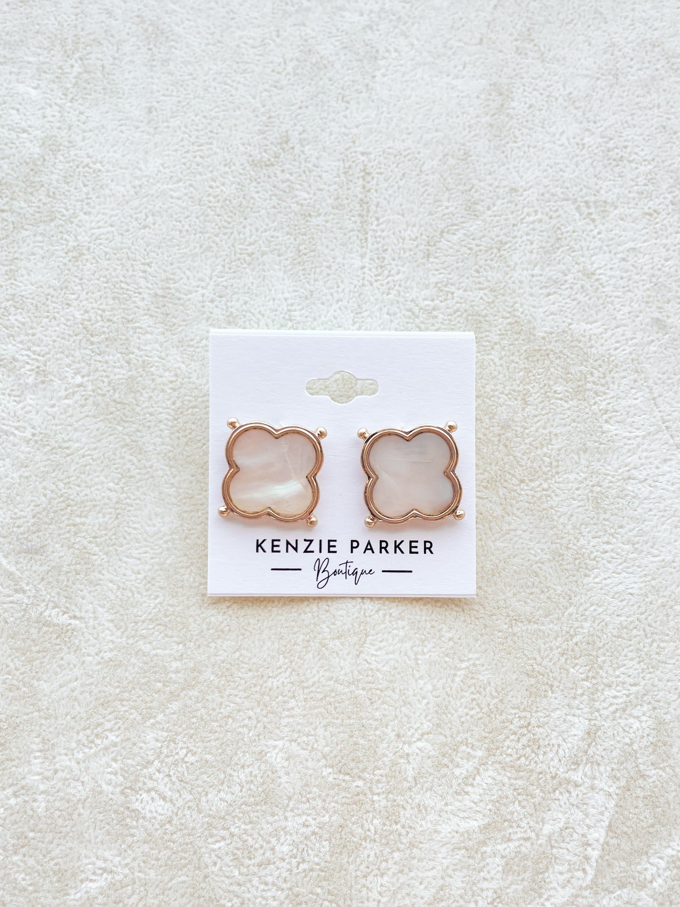 Clover Shaped Shell Earrings
