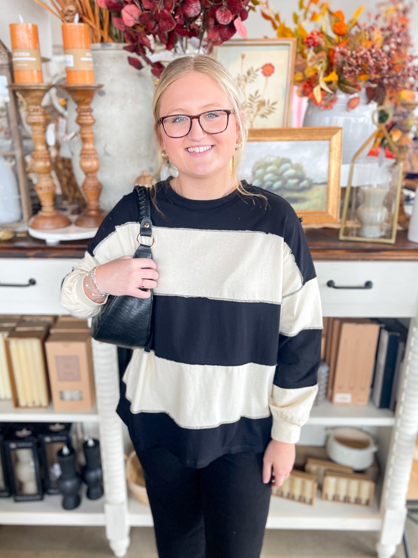 Black Contrast Panel Top