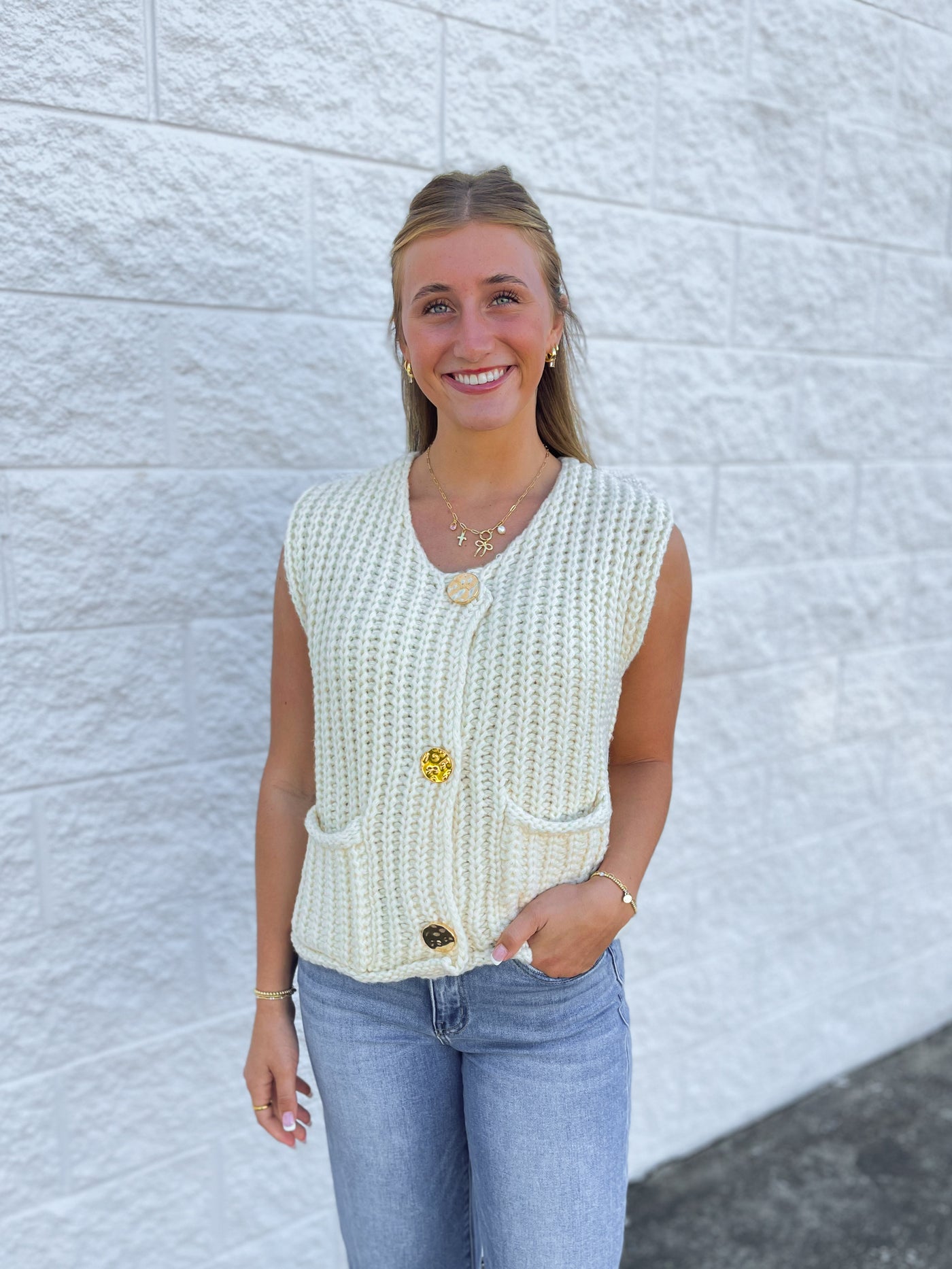 Cream Sleeveless Chunky Sweater Vest
