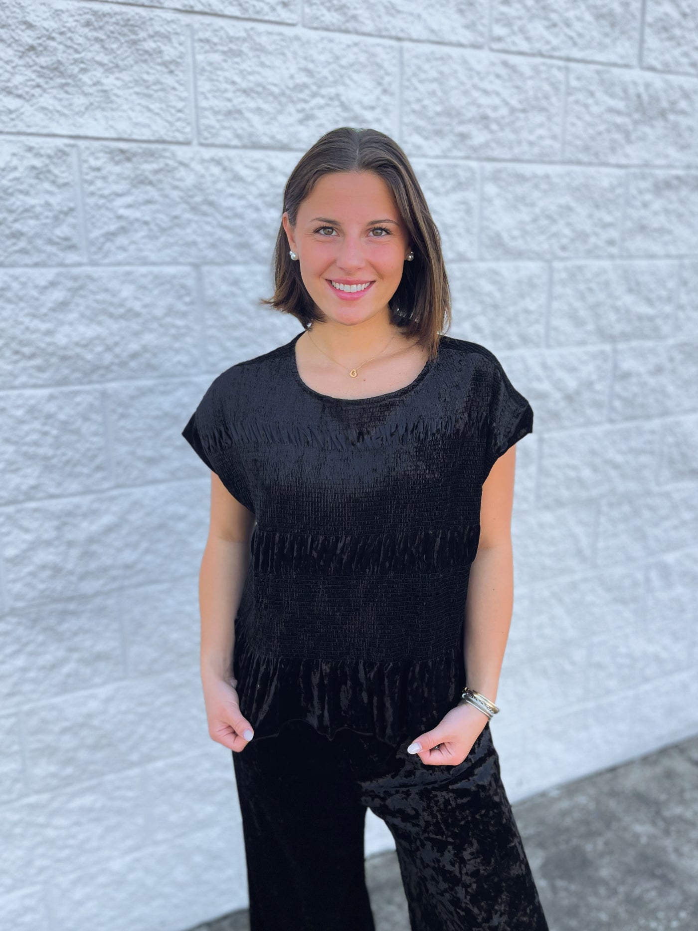 Umgee Black Cap Sleeve Velvet Top