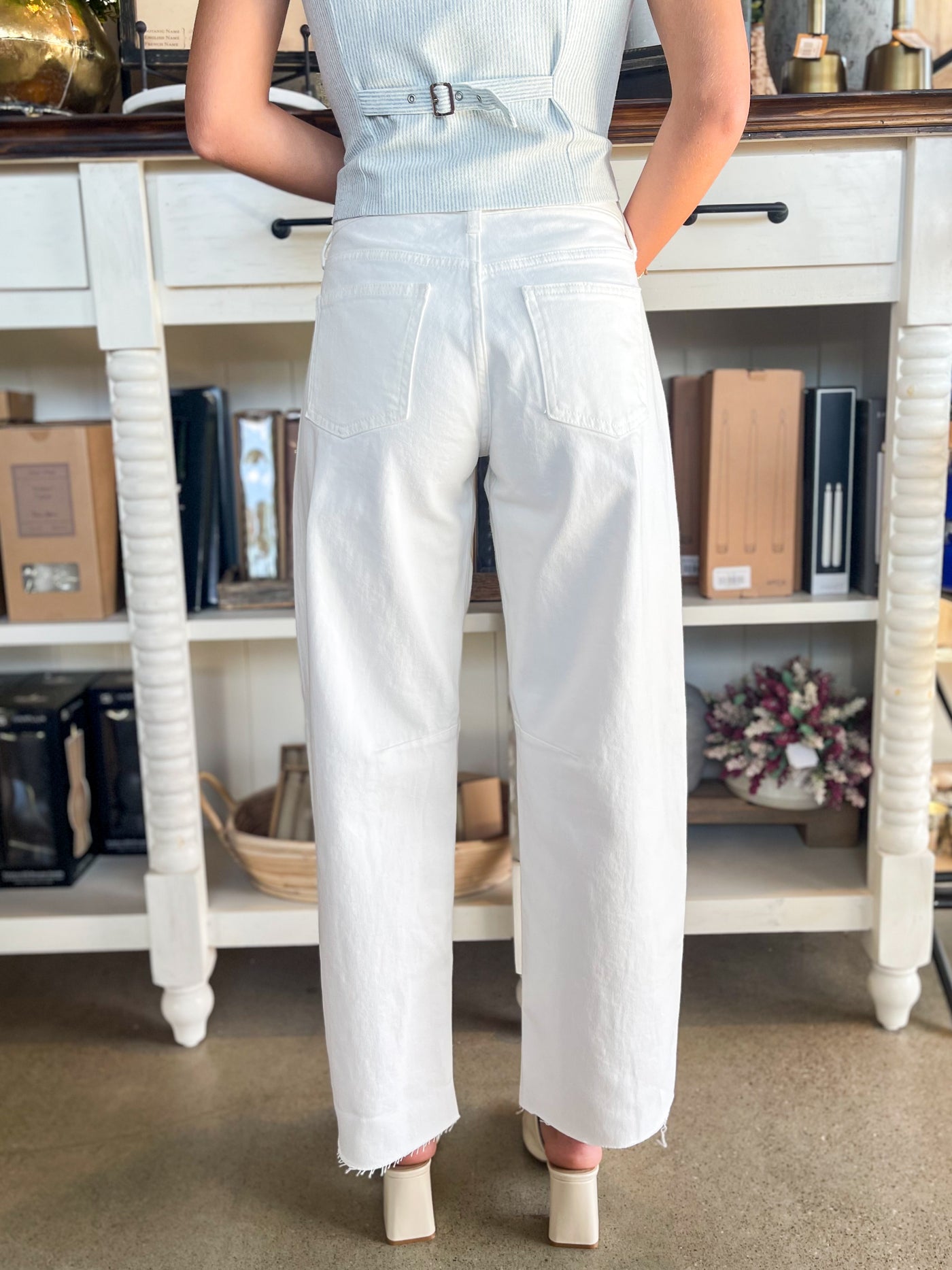 Just USA White Mid Rise Barrel Jean