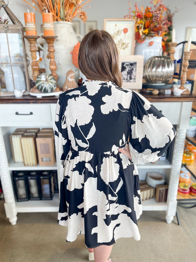 Jodifl Black Welsh Dress