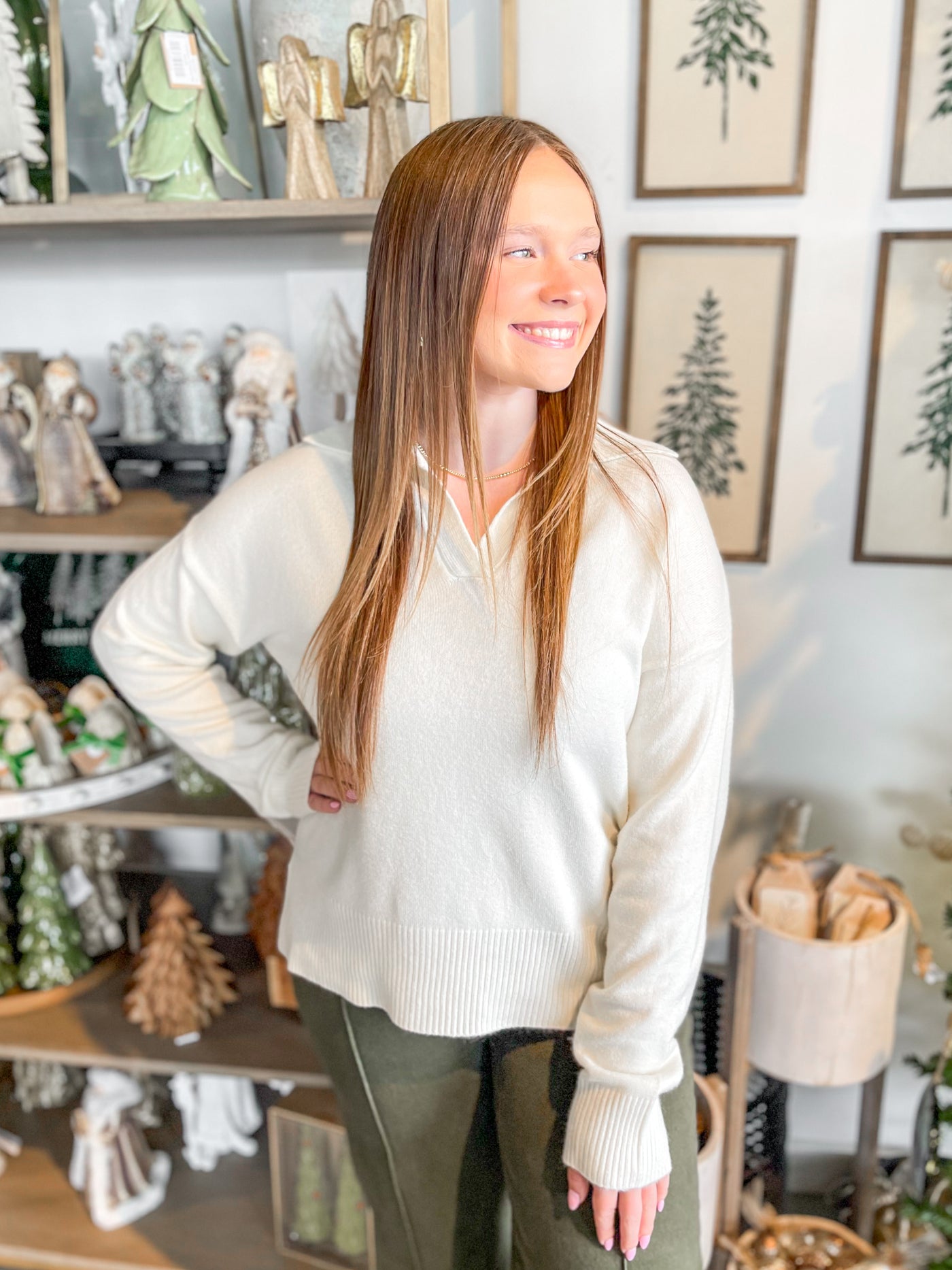 Cream Basic Collar Knit Sweater