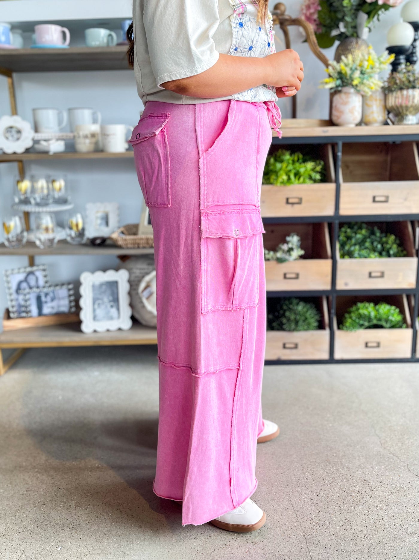 Easel Bubble Gum Mineral Washed Pants