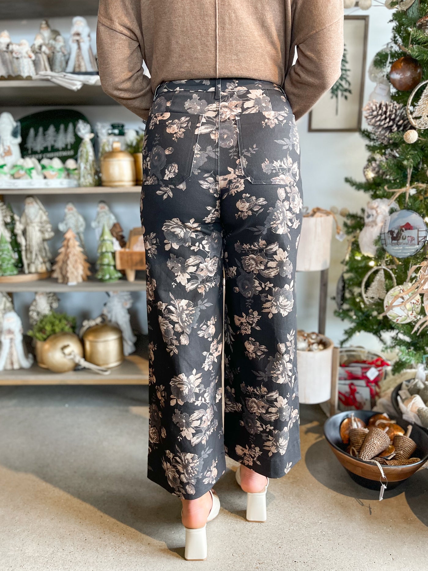 Entro Black Shelby Pants