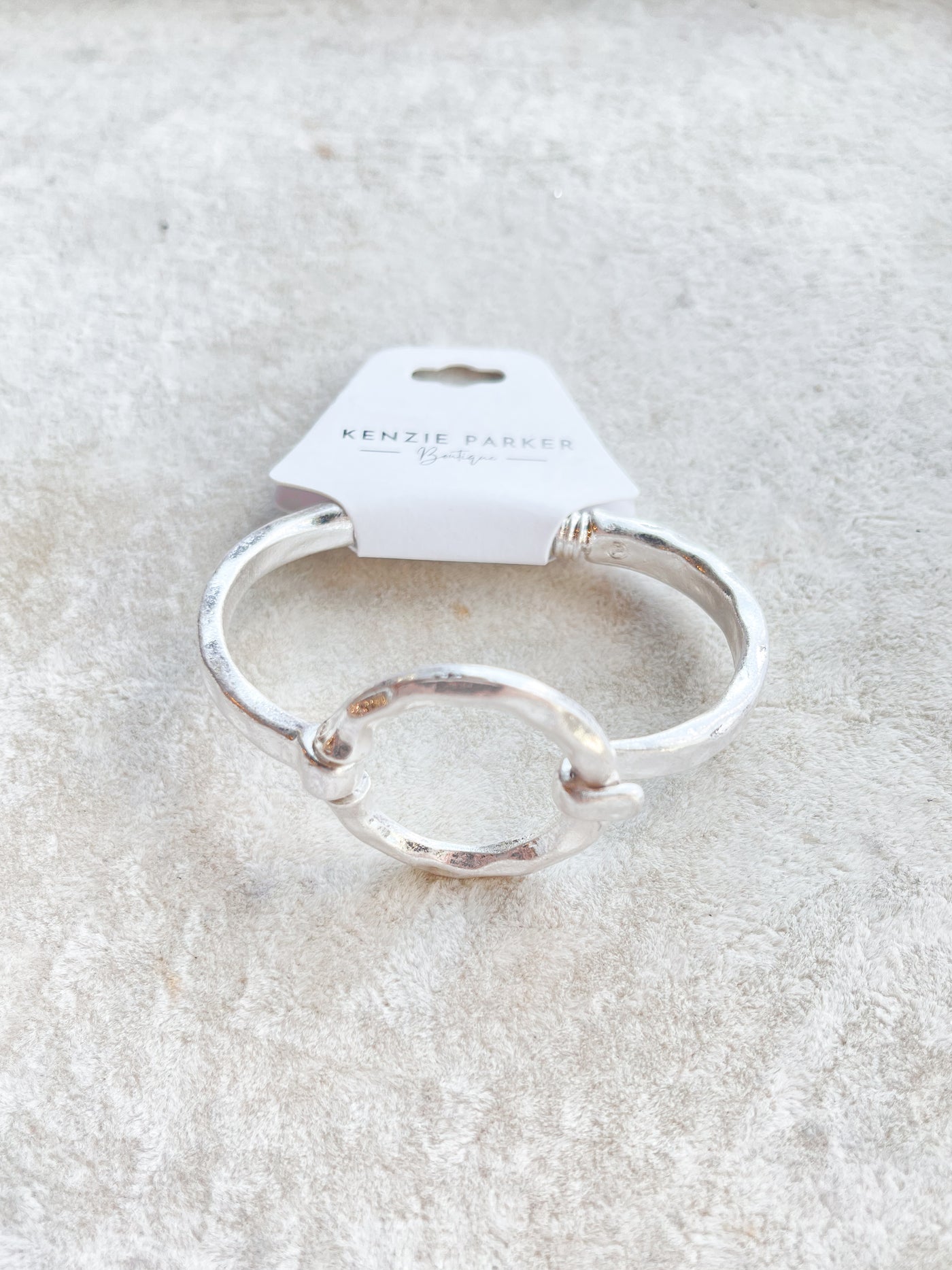 Elijah Circle Link Bangle