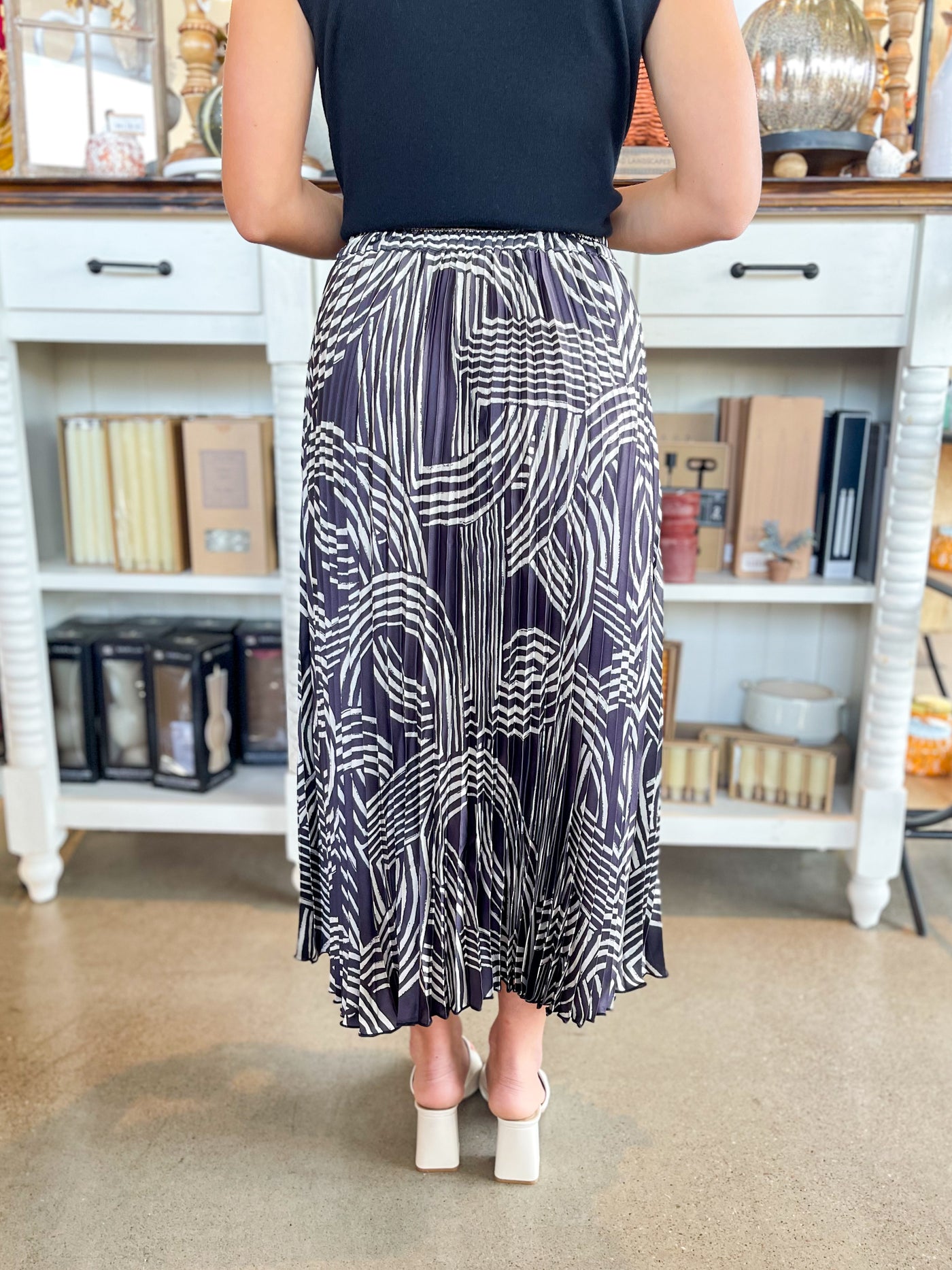 Black Abstract Accordion Skirt