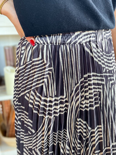 Black Abstract Accordion Skirt
