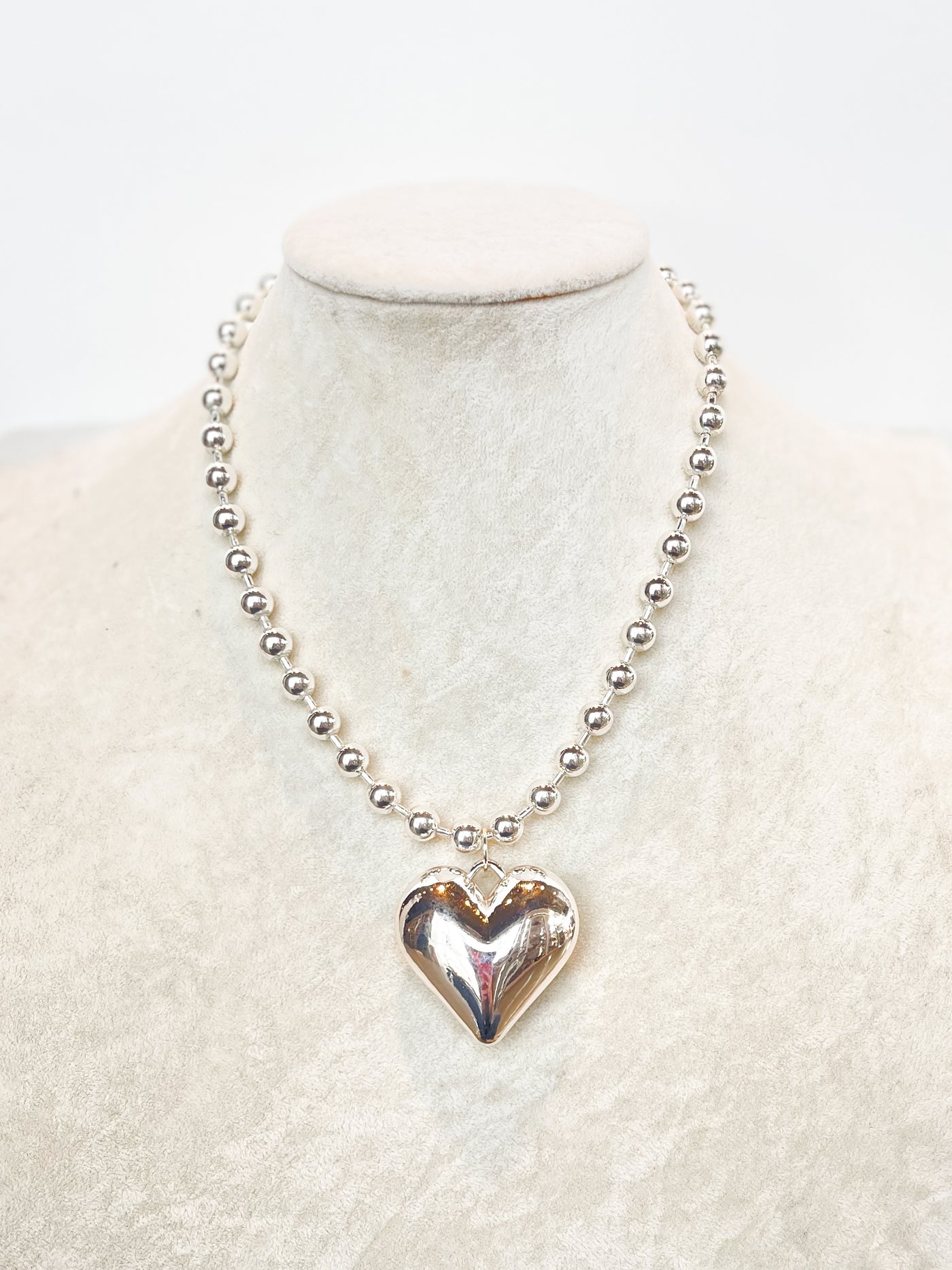 Brooks Bold Heart Ball Necklace