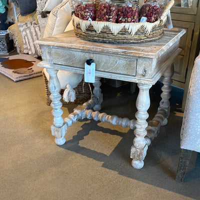 Robin Table