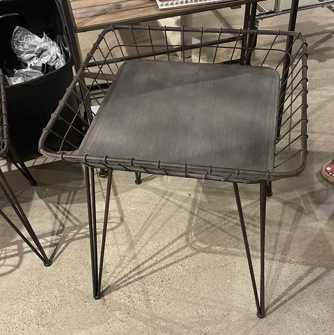 23” Tray Table