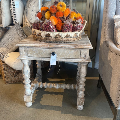 Robin Table
