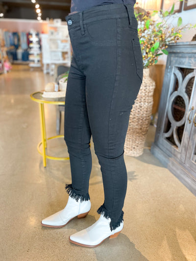 Black Fray Hem Skinny Jean