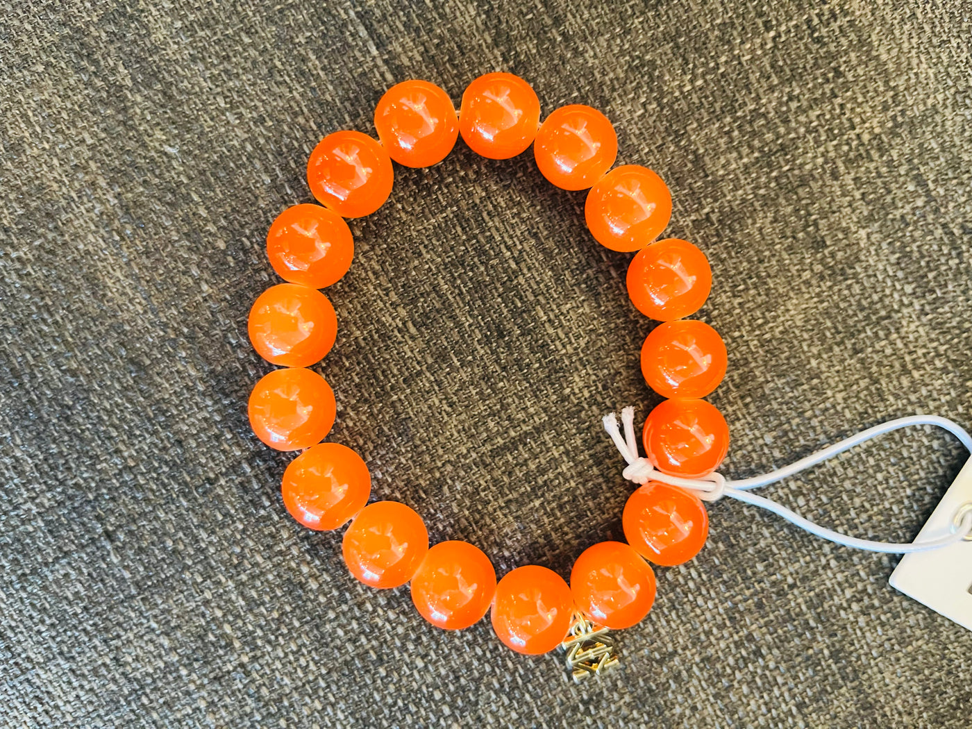 Glossy Glass Bead Bracelet