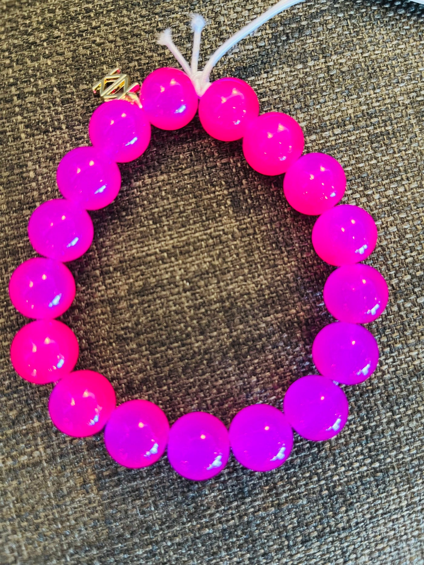 Glossy Glass Bead Bracelet