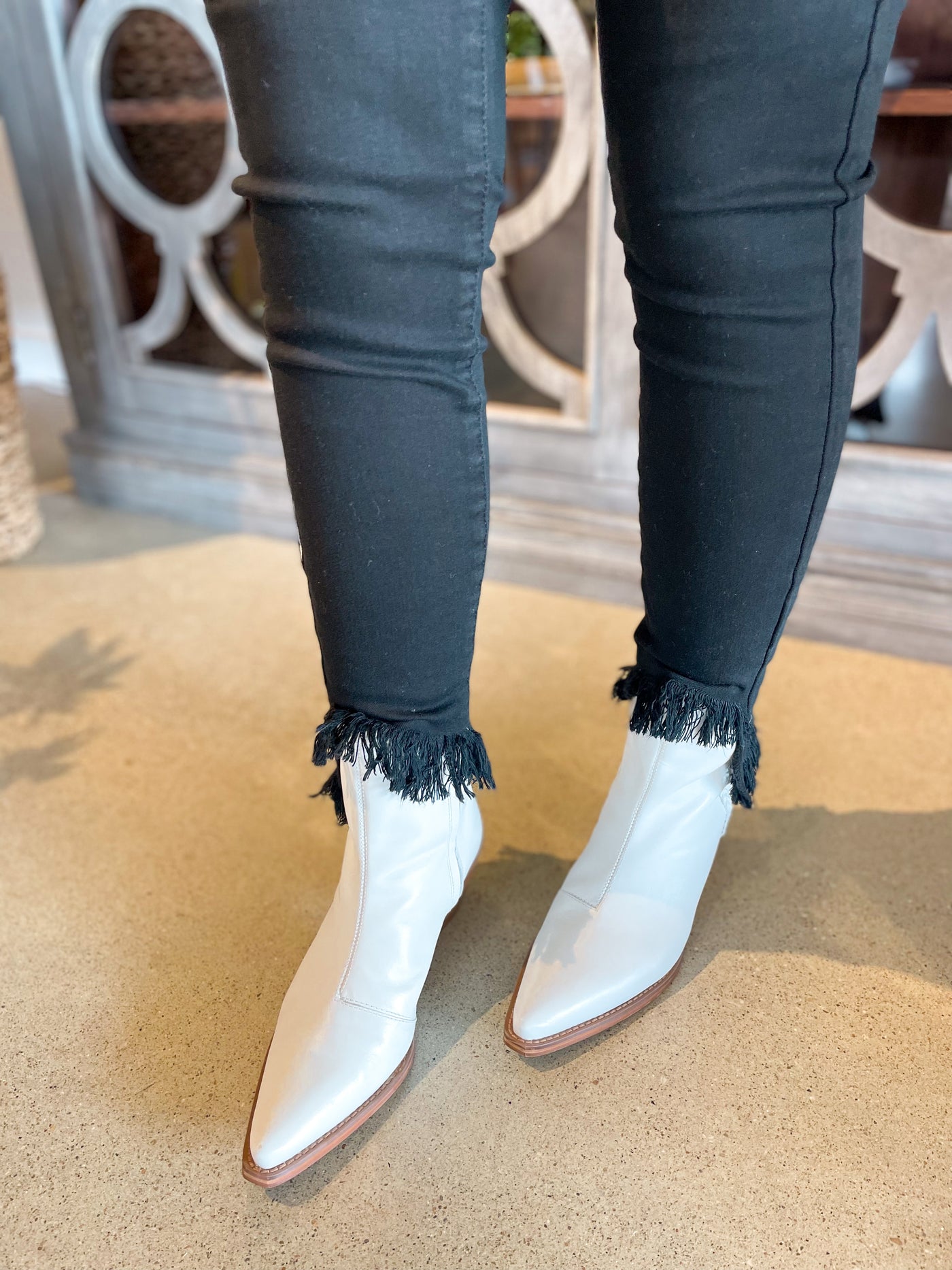 Black Fray Hem Skinny Jean